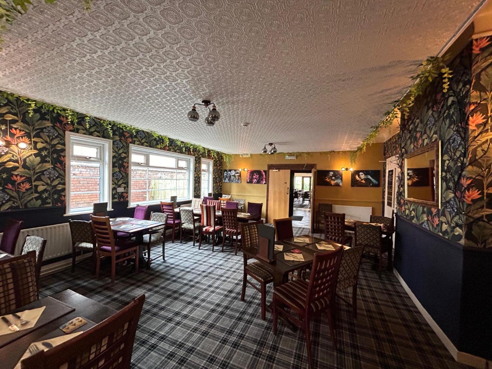 Blue Boar Inn Атърстоун Екстериор снимка